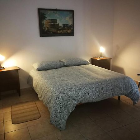 Mary Rose Bed & Breakfast Castel Volturno Bagian luar foto