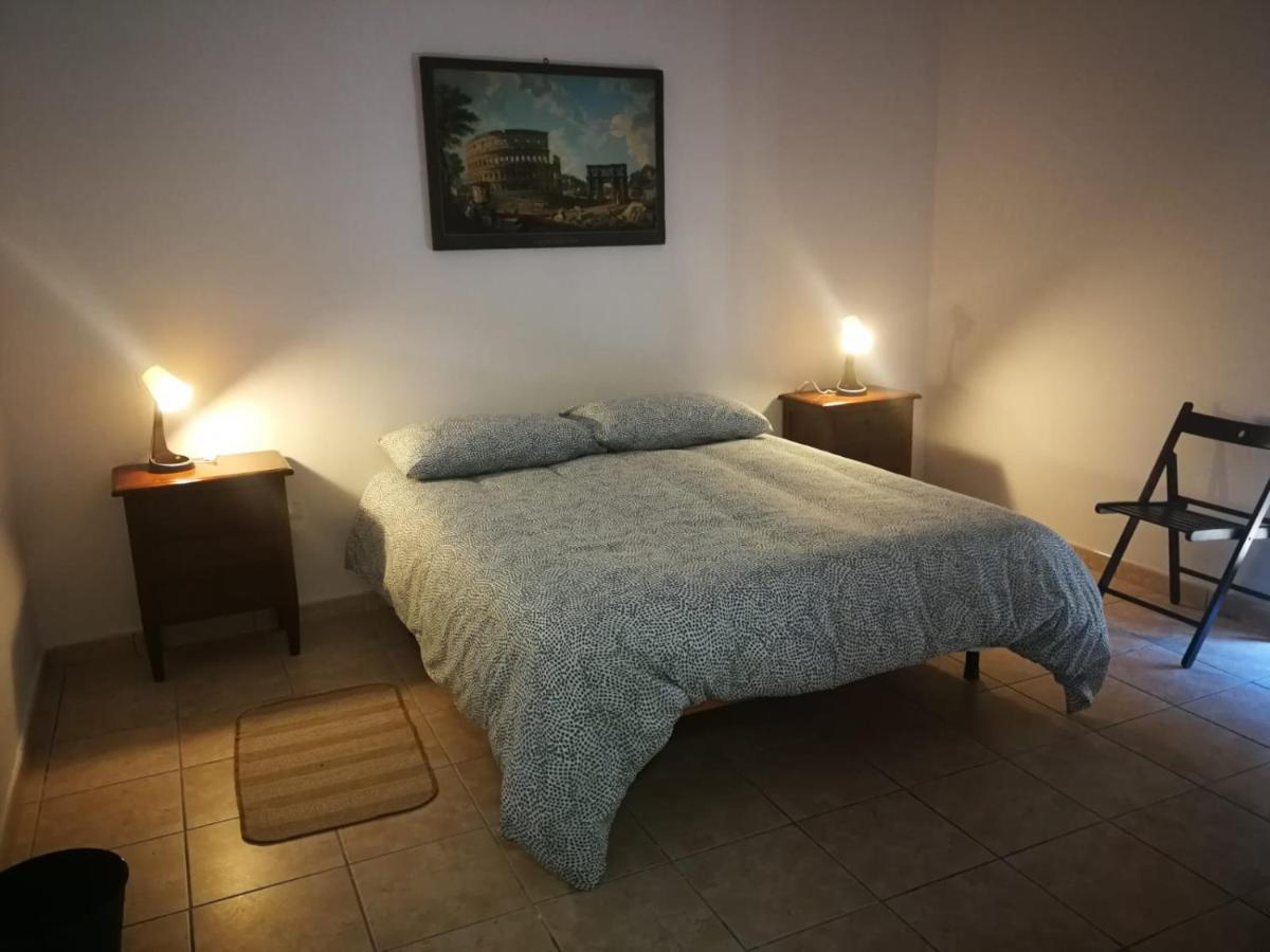 Mary Rose Bed & Breakfast Castel Volturno Bagian luar foto