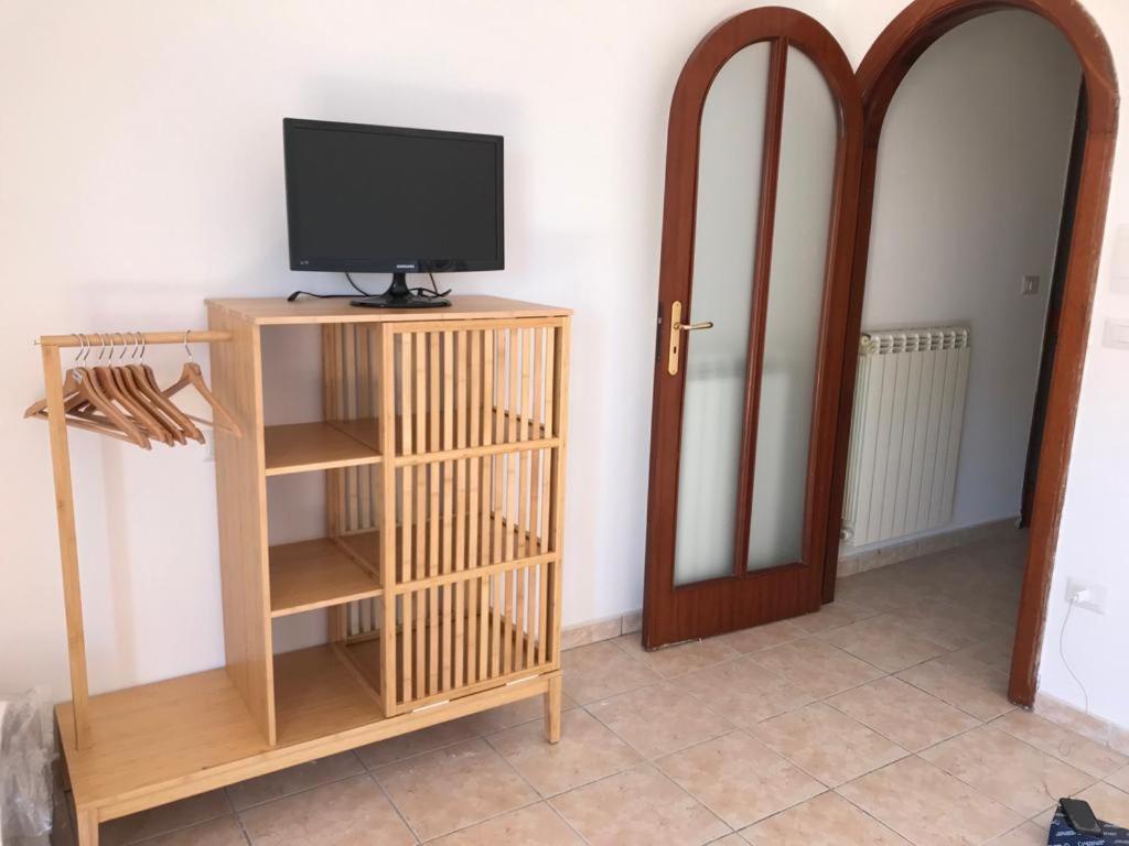 Mary Rose Bed & Breakfast Castel Volturno Bagian luar foto